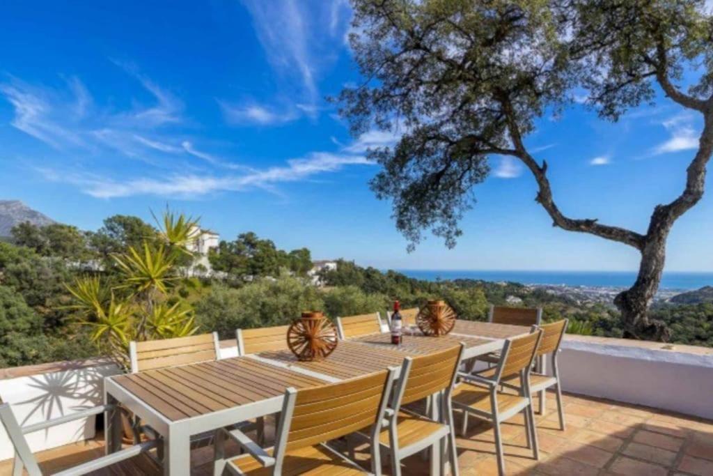 Private With Panoramic Views. Villa *